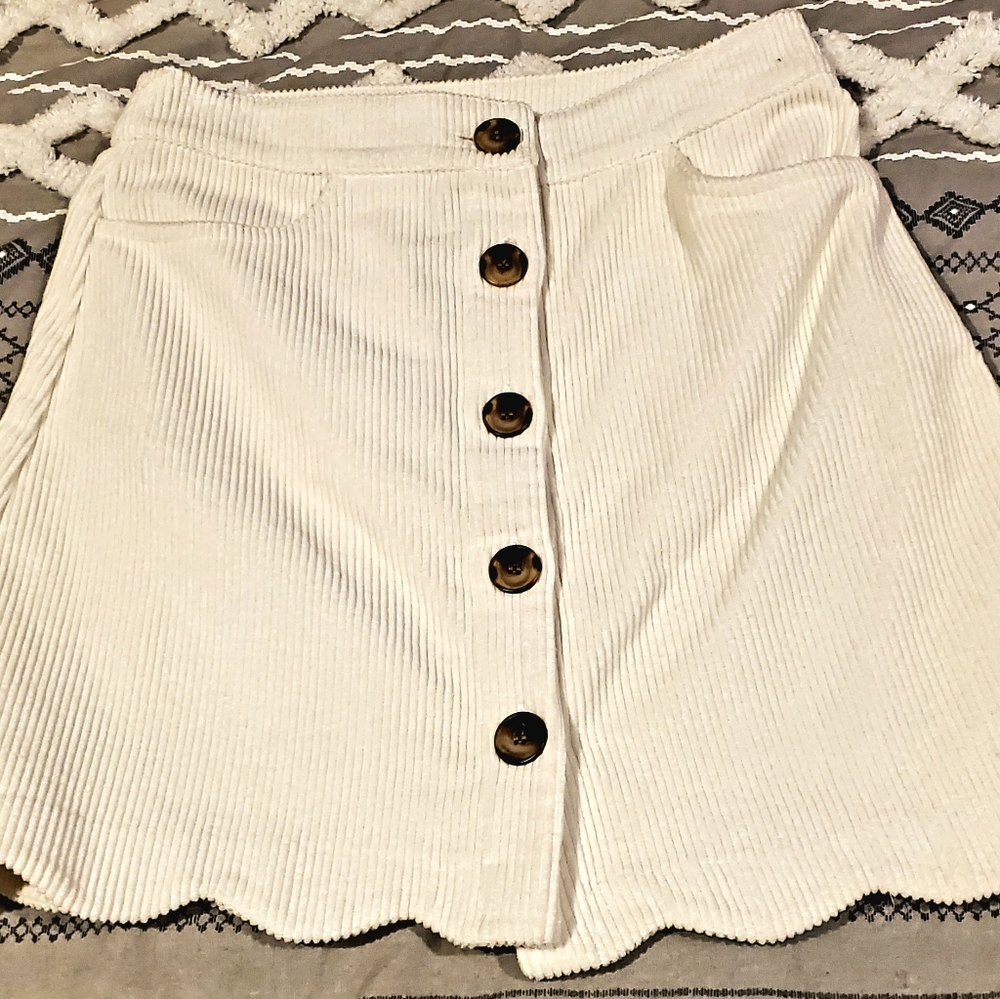 Day to Day Blu Pepper Cream Corduroy Skirt - Size S
